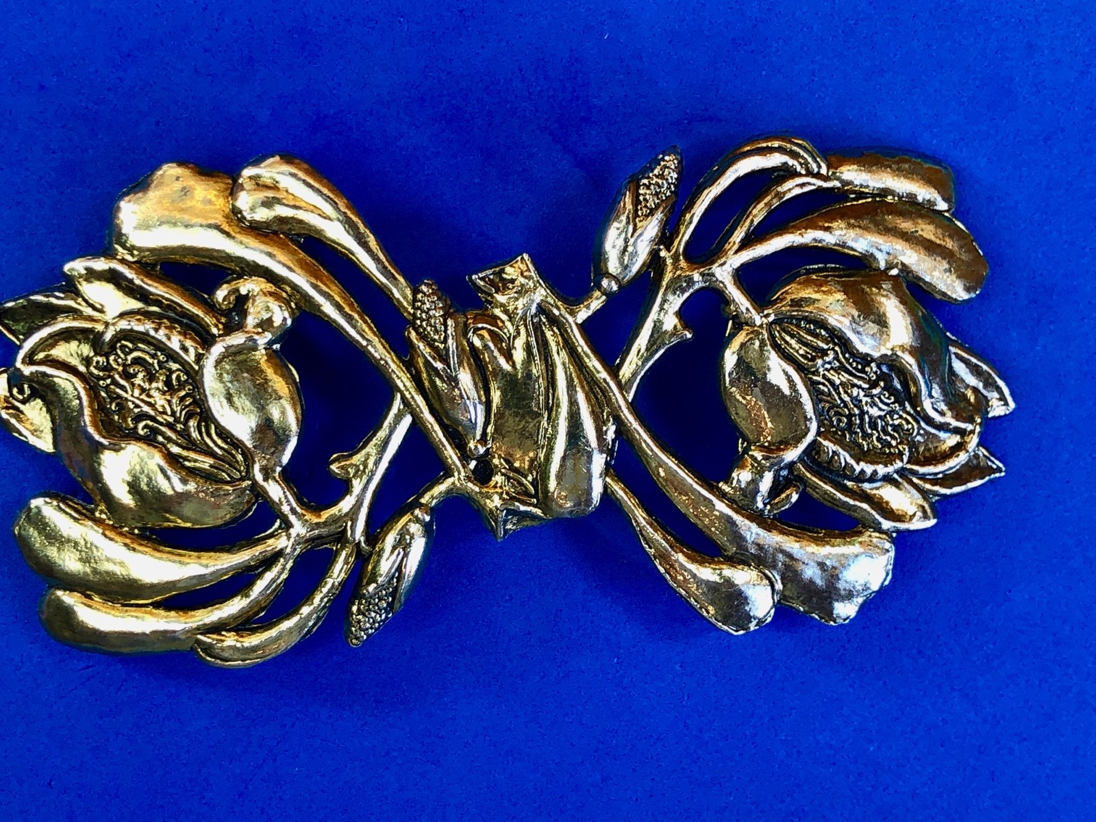 Vintage? gold tone  Belt Buckle flowers - cut out - antique?