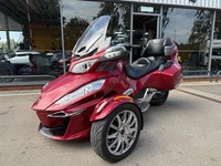 2016 Can-Am SPYDER RT 1330cc 6 speed semi automatic trike Red Metallic