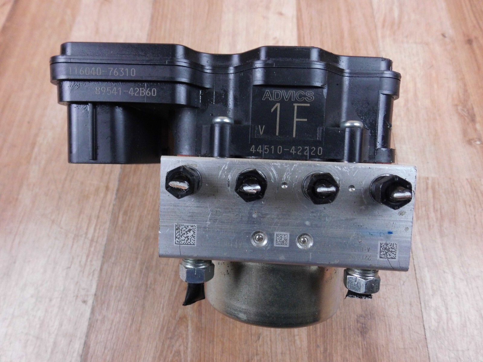 Toyota RAV4 RAV-4 V MK5 2021 pump ABS 44510-42220 116040