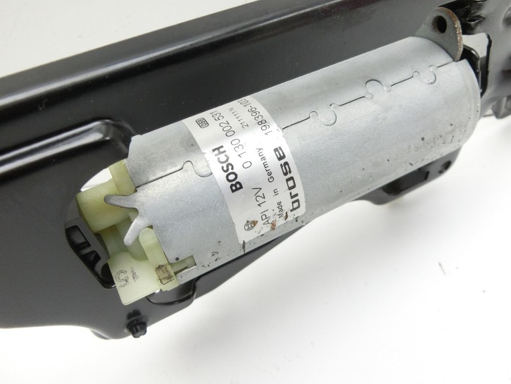 VW Phaeton 3D 10-16 Stellmotor El. Sitzverstellung Links Vo VW Phaeton 3D 10-16 15.12.2011 3D0881891B 0130002531... Vorschau 4
