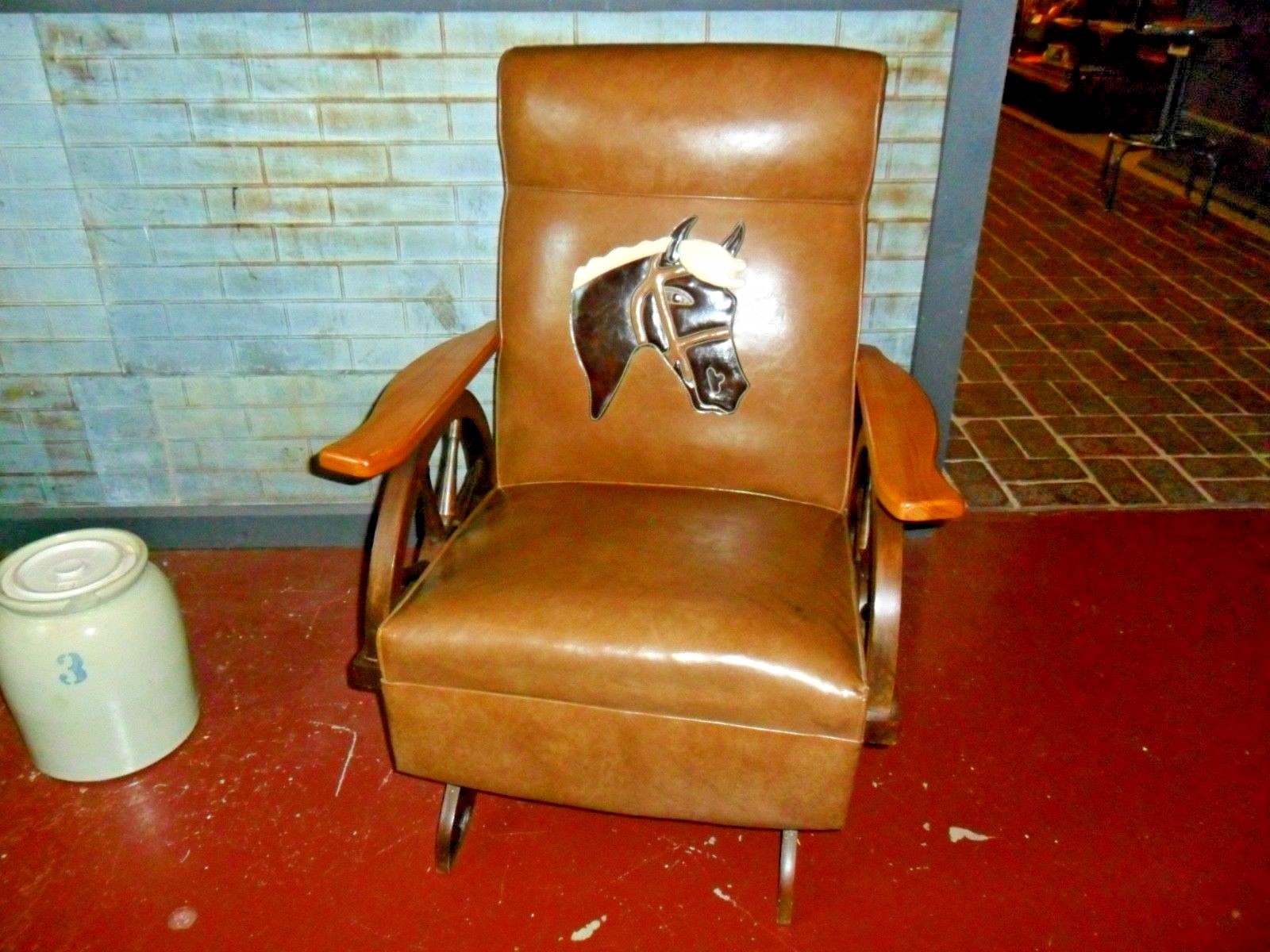 Vintage Cowboy Ranch Wagon Wheel Monterrey era Rocker Chair Man Cave SUPER NICE!