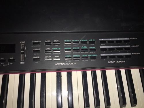 Roland RD-500 Keyboard Synthesizer 88 Key Piano