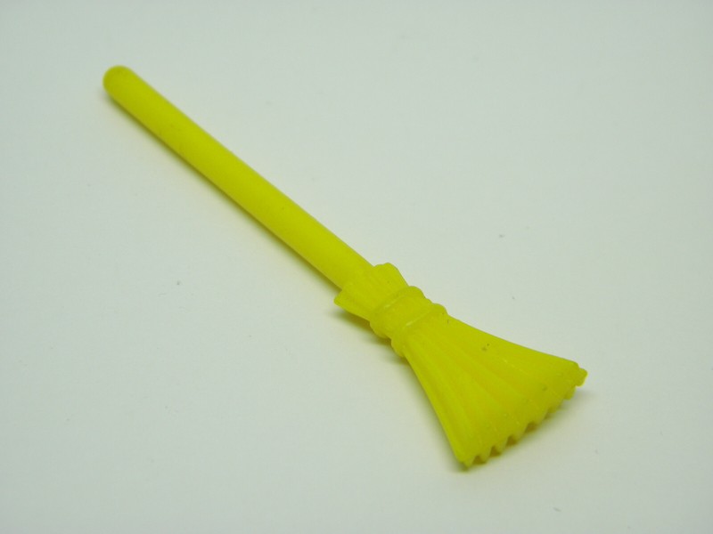 Playmobil 3292 3297 3374 3436 3441 3519 3556 Broom Escoba Balai Jaune Vintage