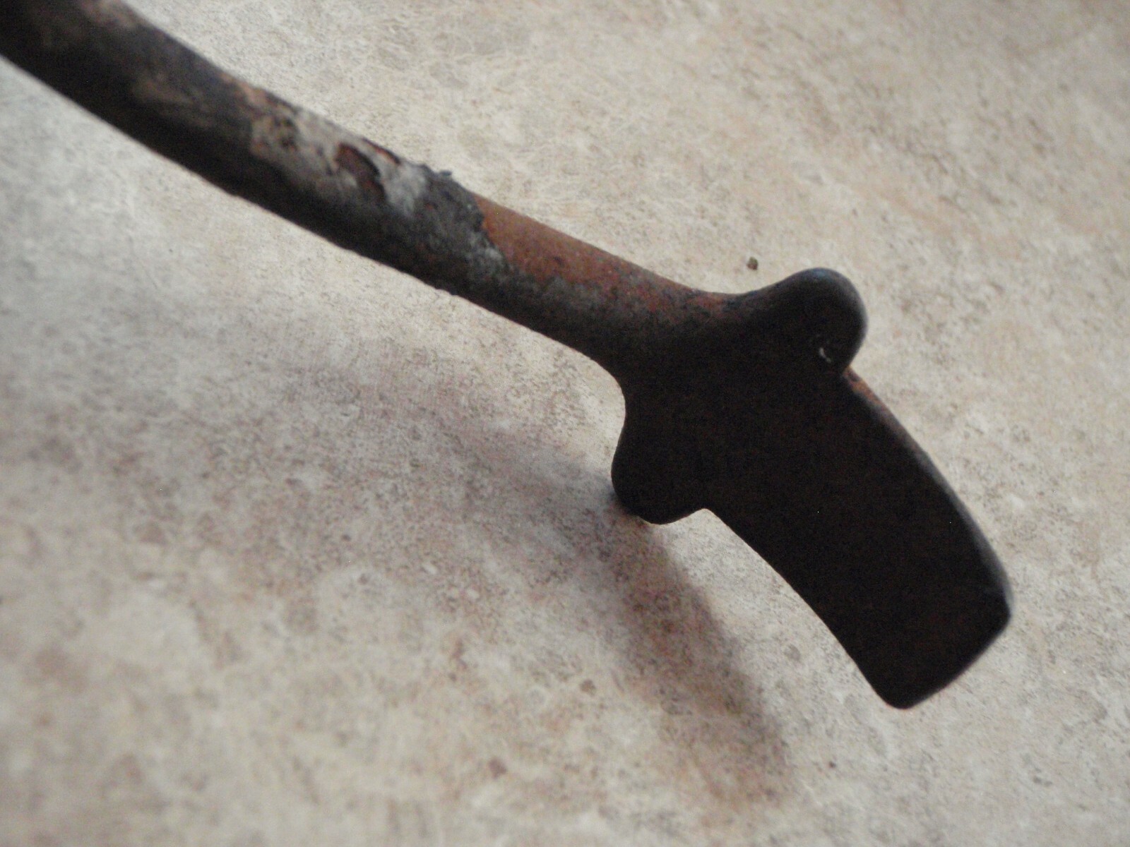 Antique Cast Iron Wood Stove Lid Lifter Spring Handle Coiled Stay Cool 7