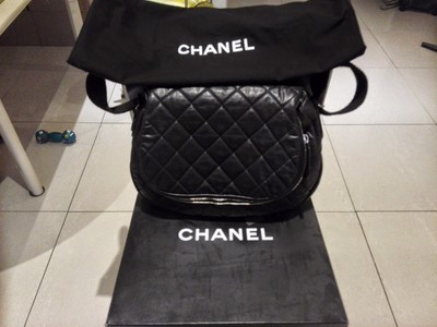 Auth CHANEL Jumbo Quilted Cocoon Messenger Bag Limited Edition With Box.