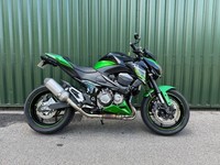 Kawasaki Z800 Naked Sports Bike 2015 Green and Black 15k Service History 