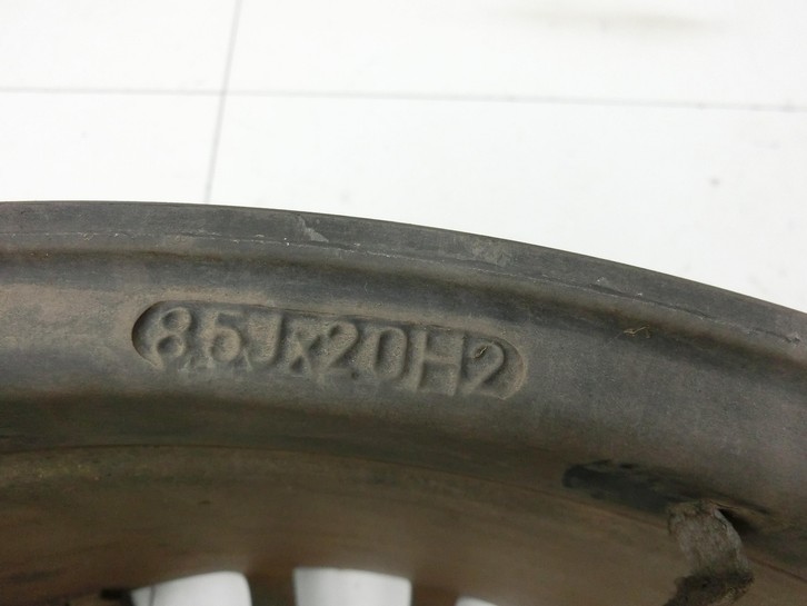 BMW 5er GT F07 09-13 1 x Felge Aluminiumfelge 20 Zoll 5X120 BMW 5er GT F07 09-13 28.03.2011 VENTI-R gebraucht Bild 7