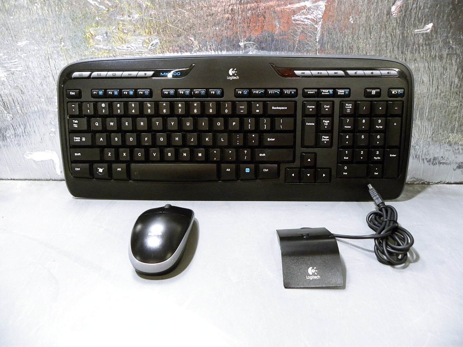 Logitech  MK 300 Wireless Desktop Keyboard, Mouse and Receiver Combo TESTED