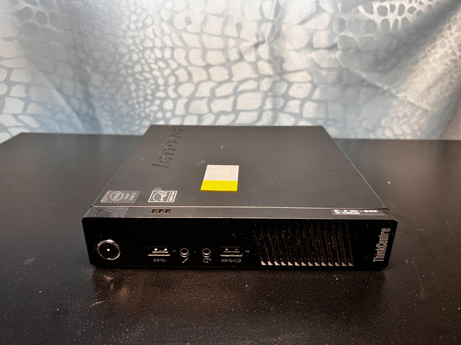 Lenovo ThinkCentre M73 Tiny 500GB HD, 4GB memory. Windows 10