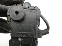 VW Golf 7 VII 5G 12-17 Tankdeckel Stellmotor Tankklappenmotor VW Golf 7 VII 5G 12-17 05.01.2017 5C6810773H gebraucht Vorschau 5