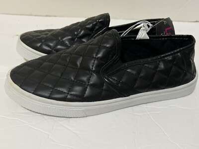 Ladies Bobbie Brooks Black Quilted Slip Ons Shoes Loafers Women Size 7 NWT NEW