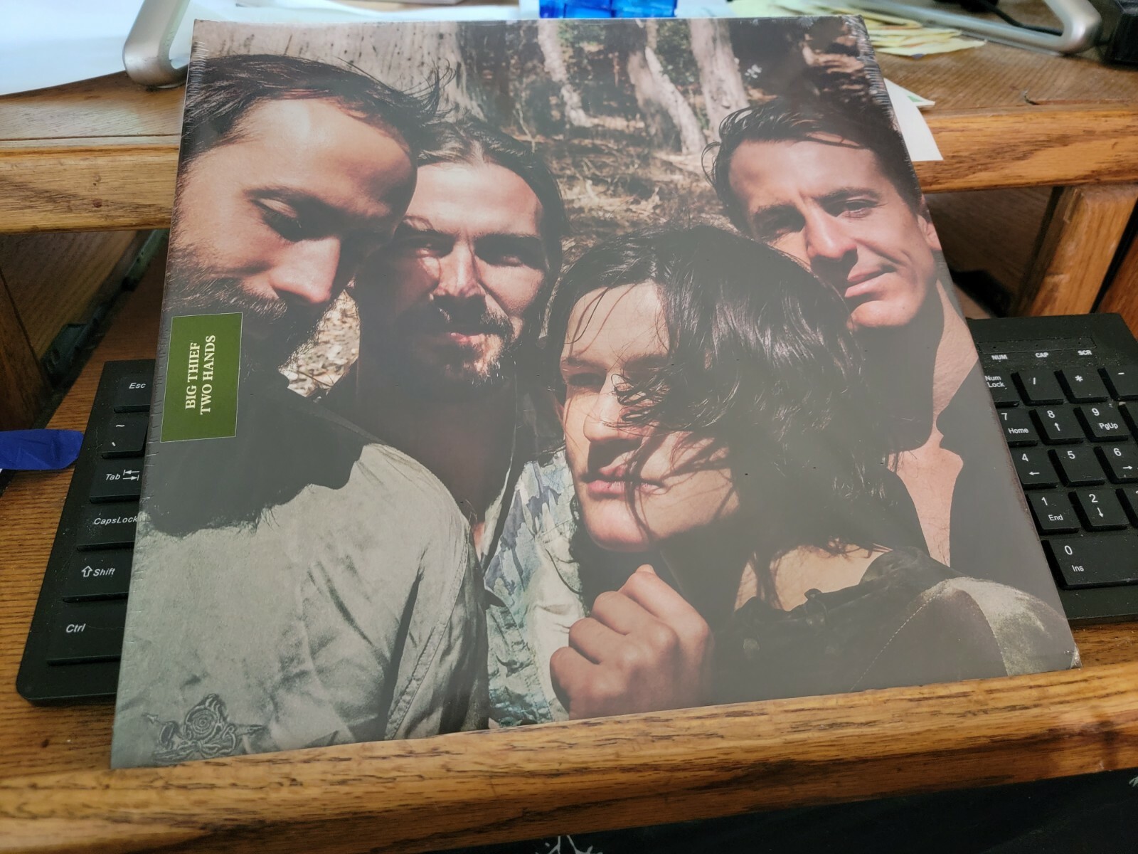 Big Thief – Two Hands 4AD – 4AD0180LP 2019 NEW 191400018013