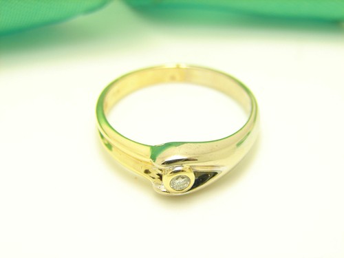 Echtschmucke aus mehrfarbigem Gold