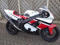 YAMAHA THUNDERCAT W REG RACE TRACK BIKE OHLINS REAR SETS FULL RACE PIPE 