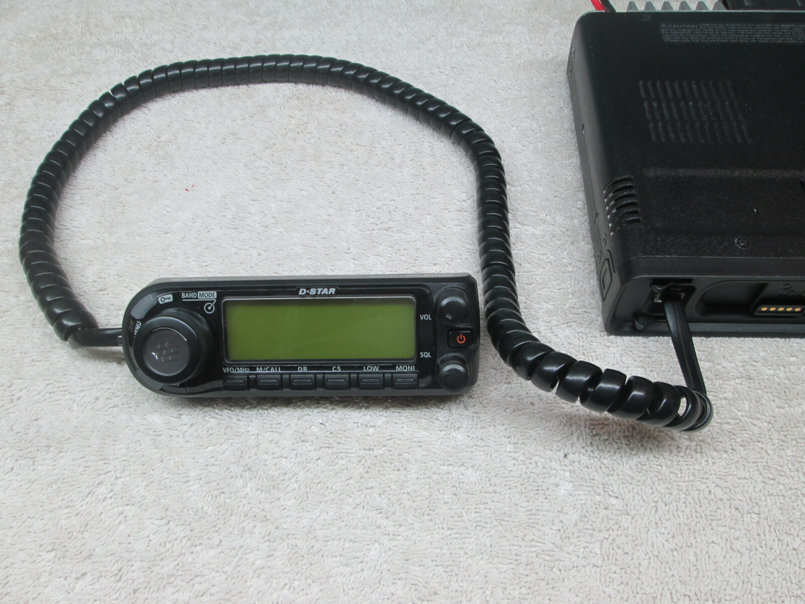 Icom ID-880H D-STAR Dual Band VHF/UHF Separation Cable ~7 Icom ID-880H D-STAR Dual Band VHF/UHF Separation Cable ~7