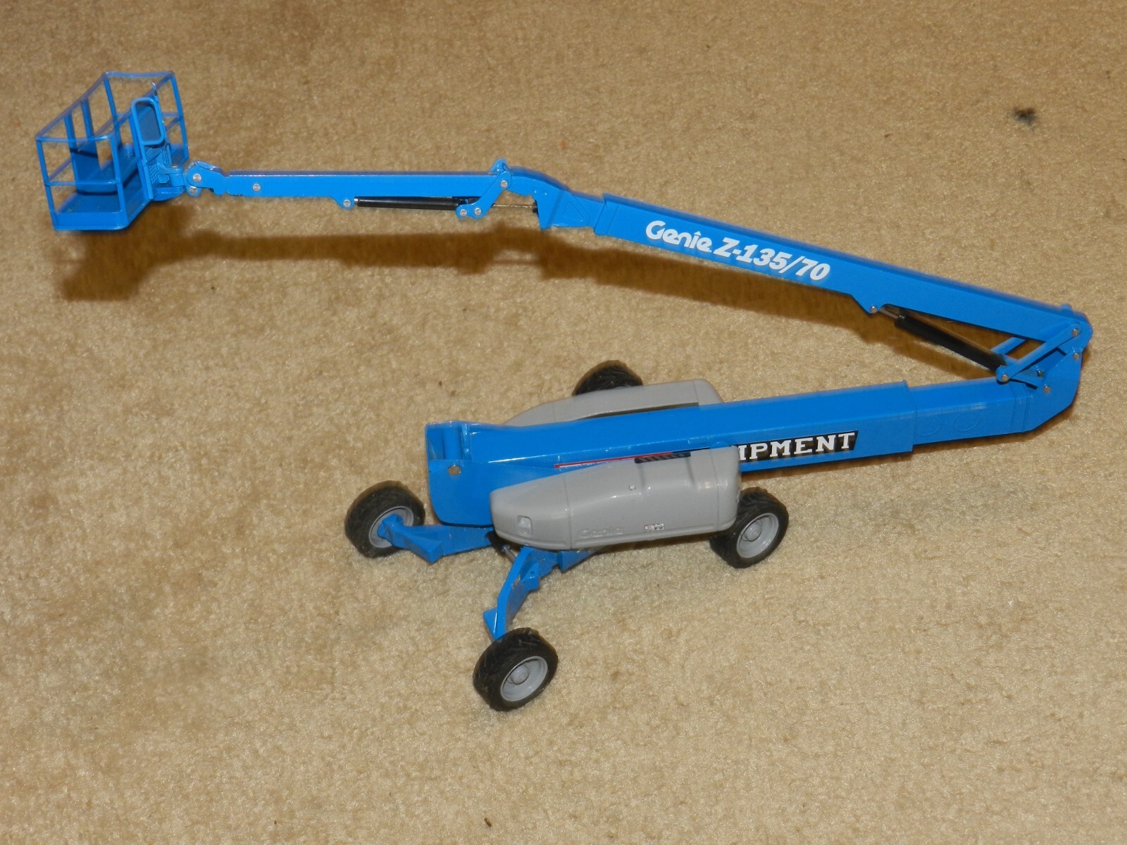 Jin Genie® ZX™-135/70 – Hi-Per High Reach