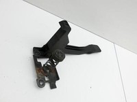 Renault Megane III CC 10-16 Hebel Entriegelung für Motorhaube Renault Megane III CC 10-16 19.03.2014 gebraucht Vorschau 3