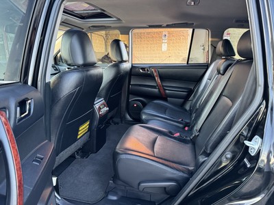 image 8 of interior