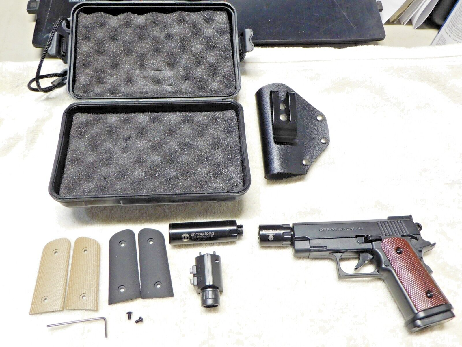トイガン ops-m.r.p cal.45 OPS M.R.P. 45 Cal Luxury Pistol Gun Shape Jet Torch Lighter