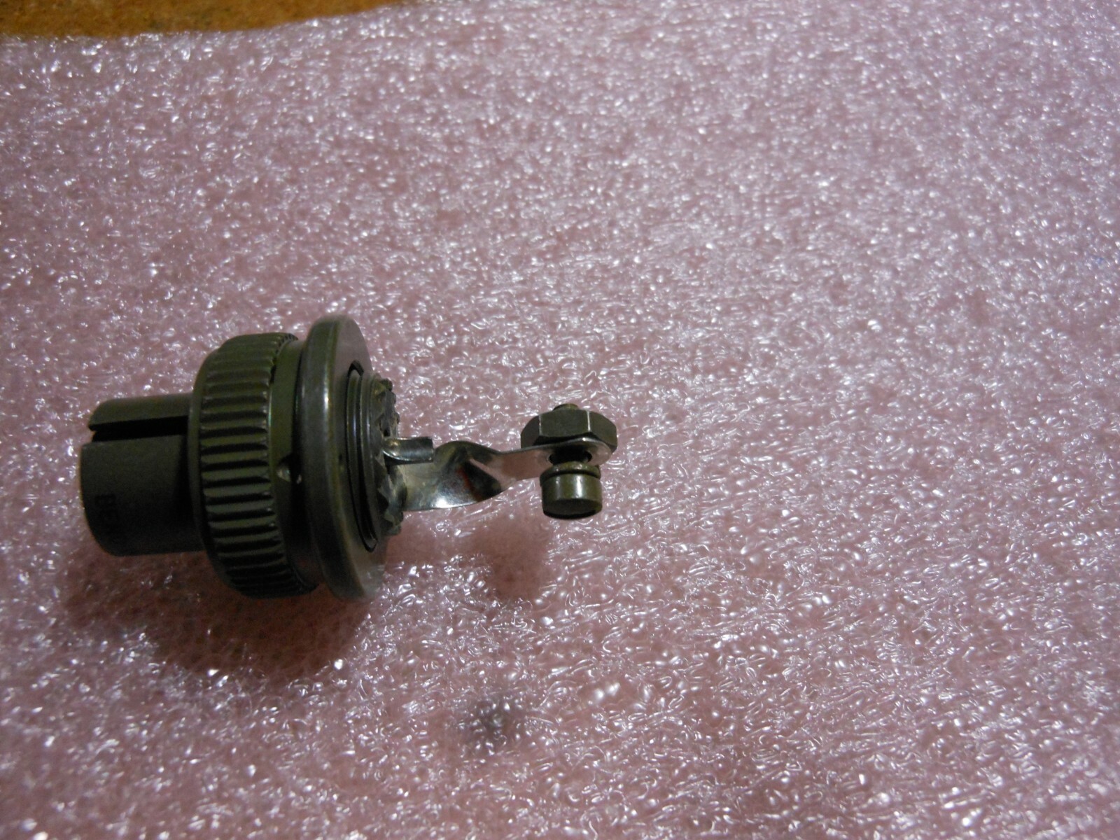 BENDIX CONNECTOR PART # MS25183A-12S-4S  NSN:  5935-00-557-1772