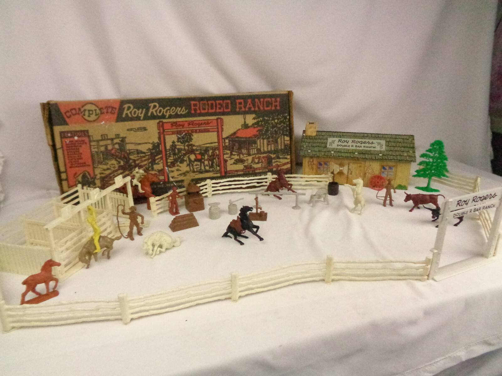 complete Roy Rogers RODEO RANCH  (1957) medel # 3996 オリジナル USA製 アメリカン トイ デットストック フィギュア 当時物 ヴィンテージ complete Roy Rogers RODEO RANCH (1957) medel # 3996