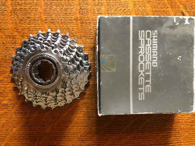 SRAM PG-850 11-28 Tooth Bulk Bicycle Cassette 8 Speed Fits Shimano /& Sram Hubs
