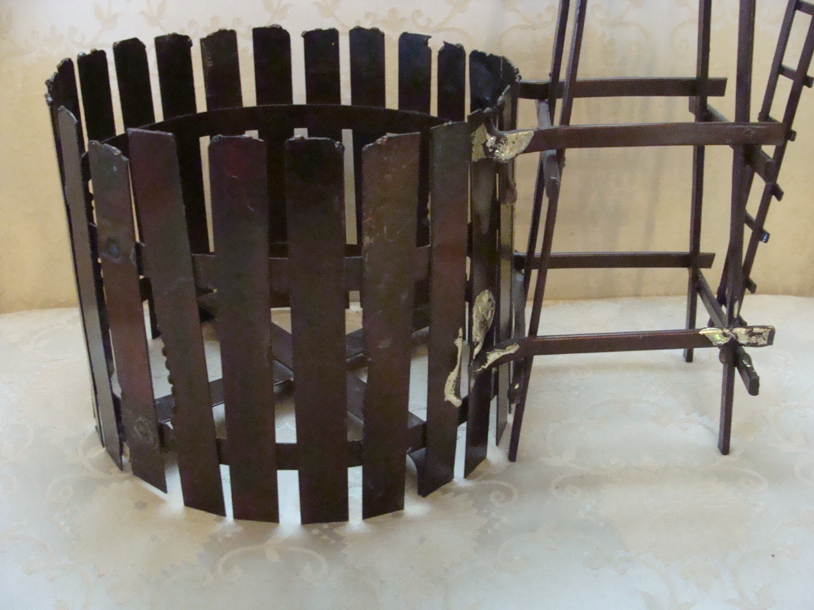 Model Windmill with Stock Tank Vintage 18 1/2