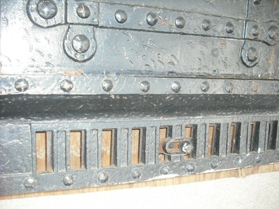 ANTIQUE HEAVY CAST IRON FIREPLACE SURROUND DECORATIVE 30