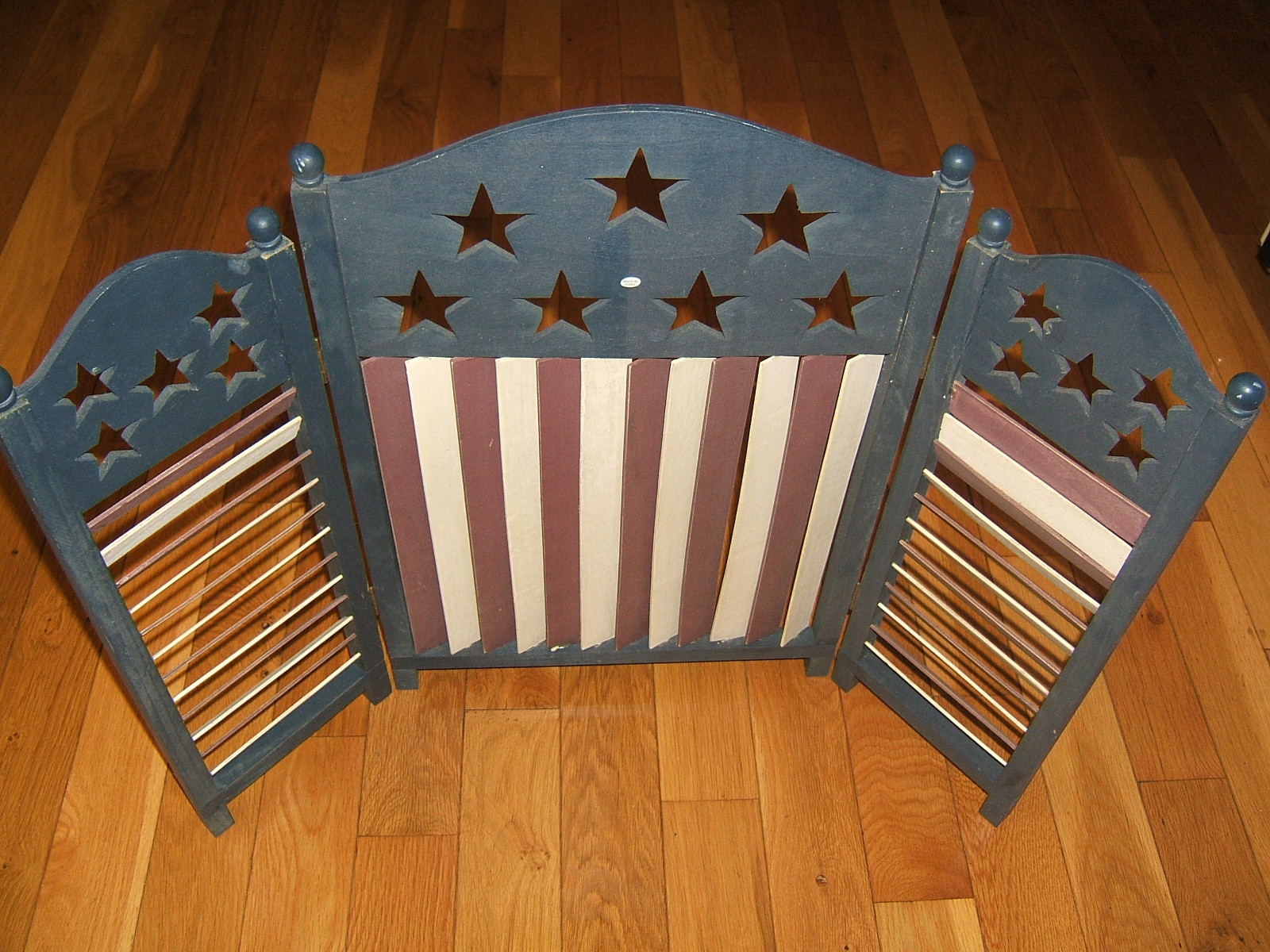 PATRIOTIC STARS & STRIPES 3 PANEL HINGED WOOD DECORATIVE FIREPLACE SCREEN VGUC
