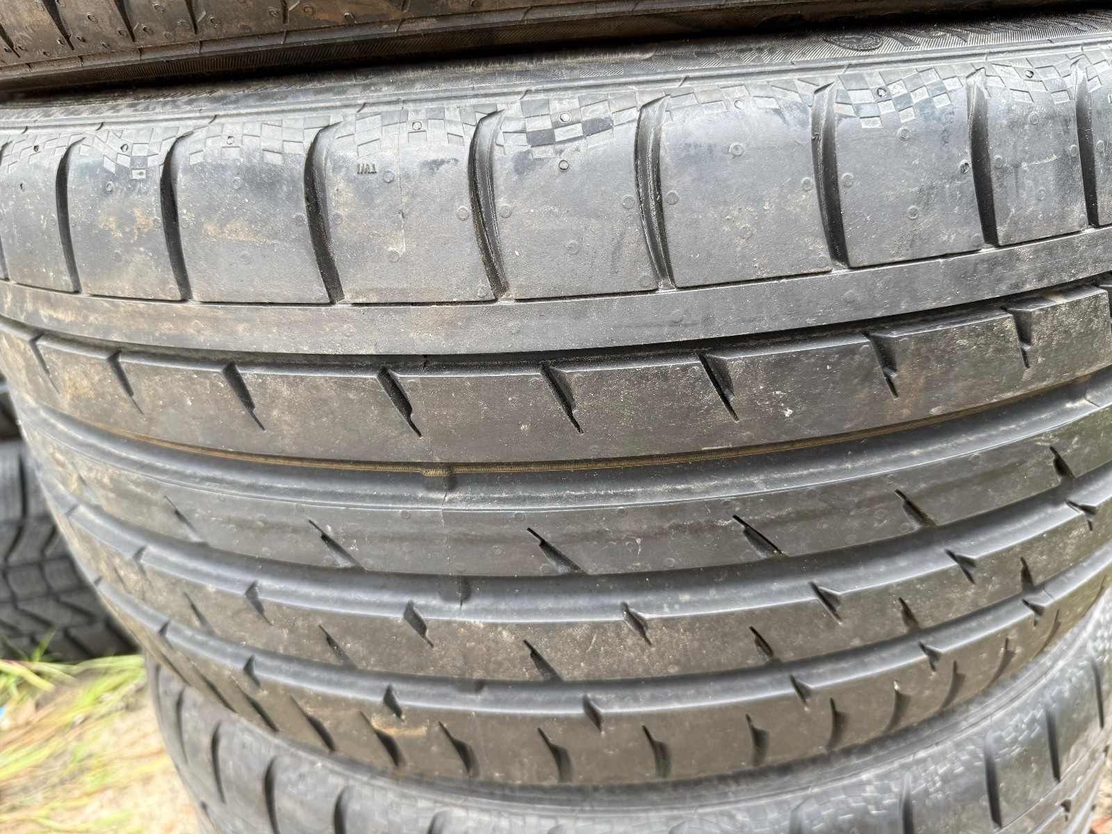 New 245 30 20 Continental, CSC 3, ZR, x1 Tyre (F1_tyres) FO YD128