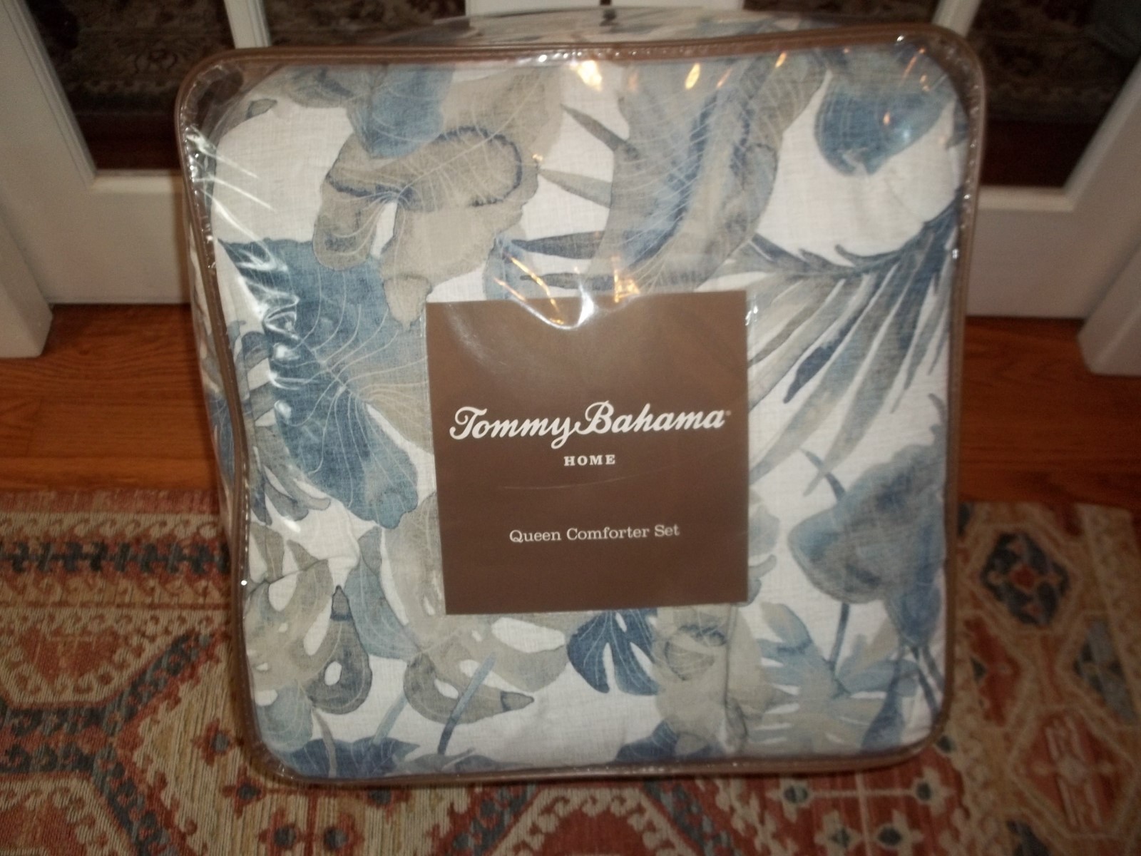 NIP Tommy Bahama Raw Coast Tropical Queen Comforter Set 4pc