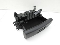 VW Golf VII 7 Variant 13-17 Kombi Ablagefach Staufach Fach Rechts Vorne VW Golf VII 7 Variant 13-17 09.05.2016... Vorschau 4