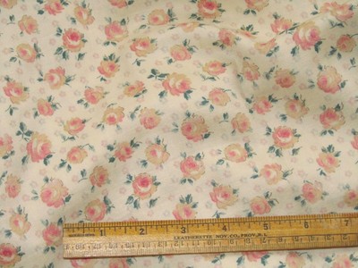 Vintage Antique / Primitive Fabric - Small Cabbage Roses - 36