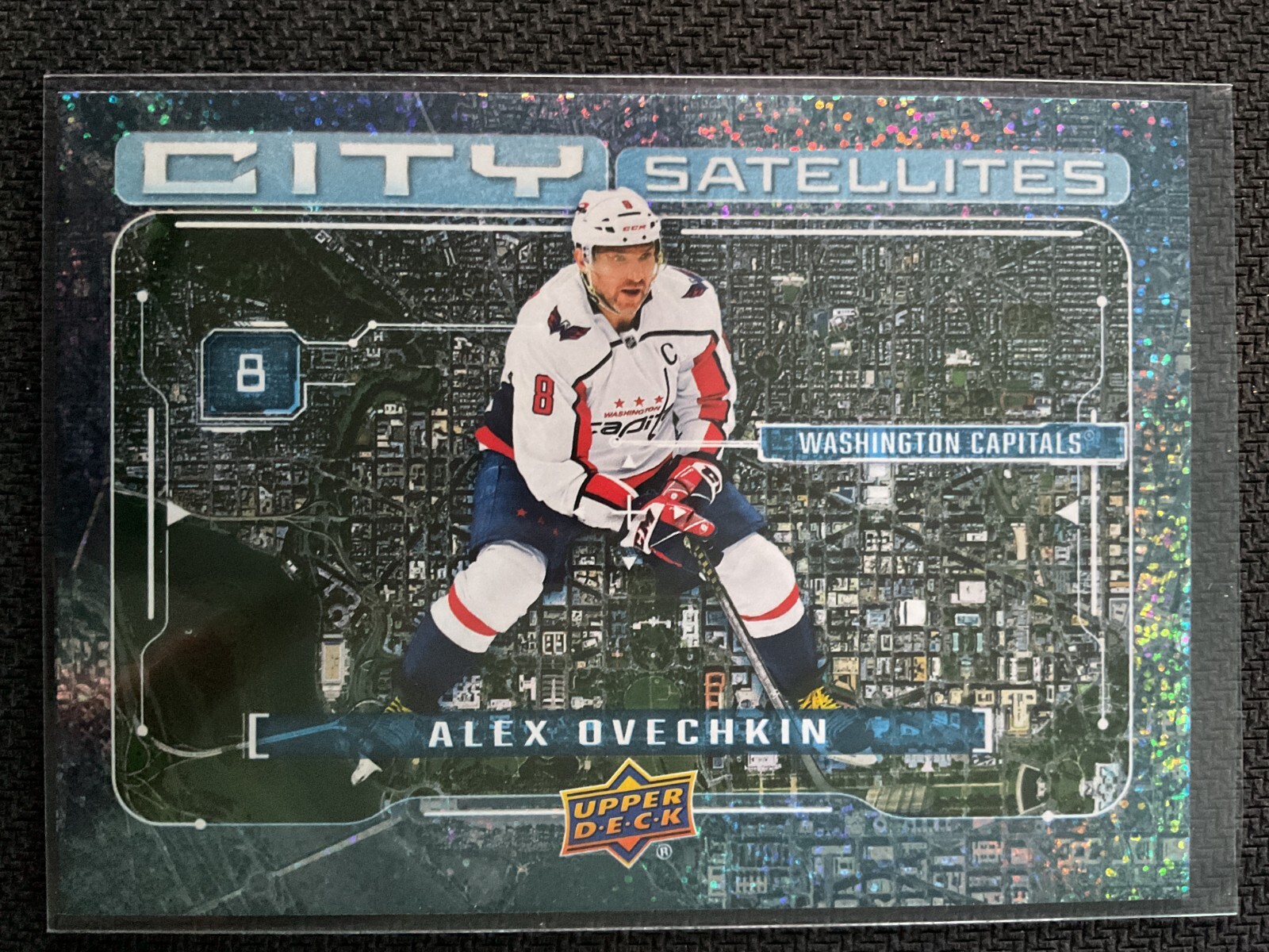 UPPER DECK NHLカード STATURE AKEX OVACHKIN CAPITALS 19/45 #E-10 送料無料 中古 IT2 Alexander Ovechkin Washington Capitals Autographed 2021-22