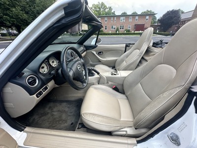 image 3 of interior