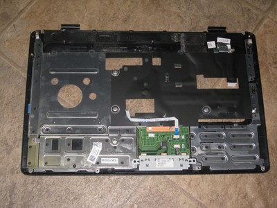 Dell Inspiron 1545 Series Palmrest with Touchpad DP/N PTF49 (E64-13)