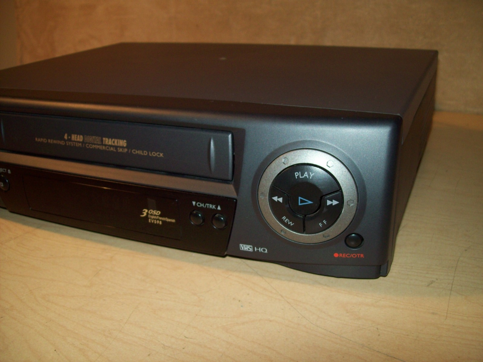 Emerson EV598~VCR~VHS~Player~4 Head~Tested~Works Well~Rapid Rewind~