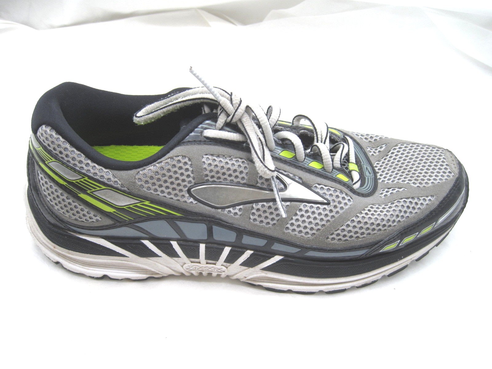 brooks dyad 8 2015
