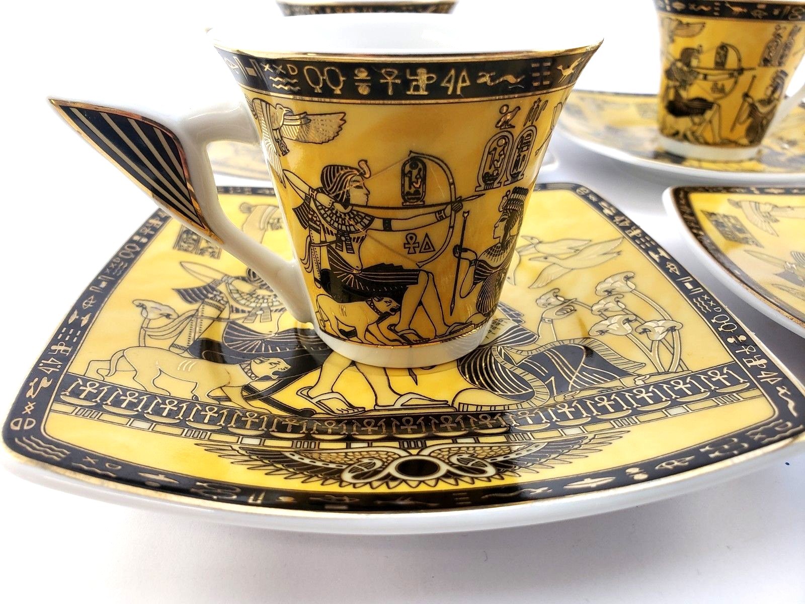 Espresso Set Fathi Mahmoud Pate et email Limoges Fonde en 1942 Sculpture Egypt