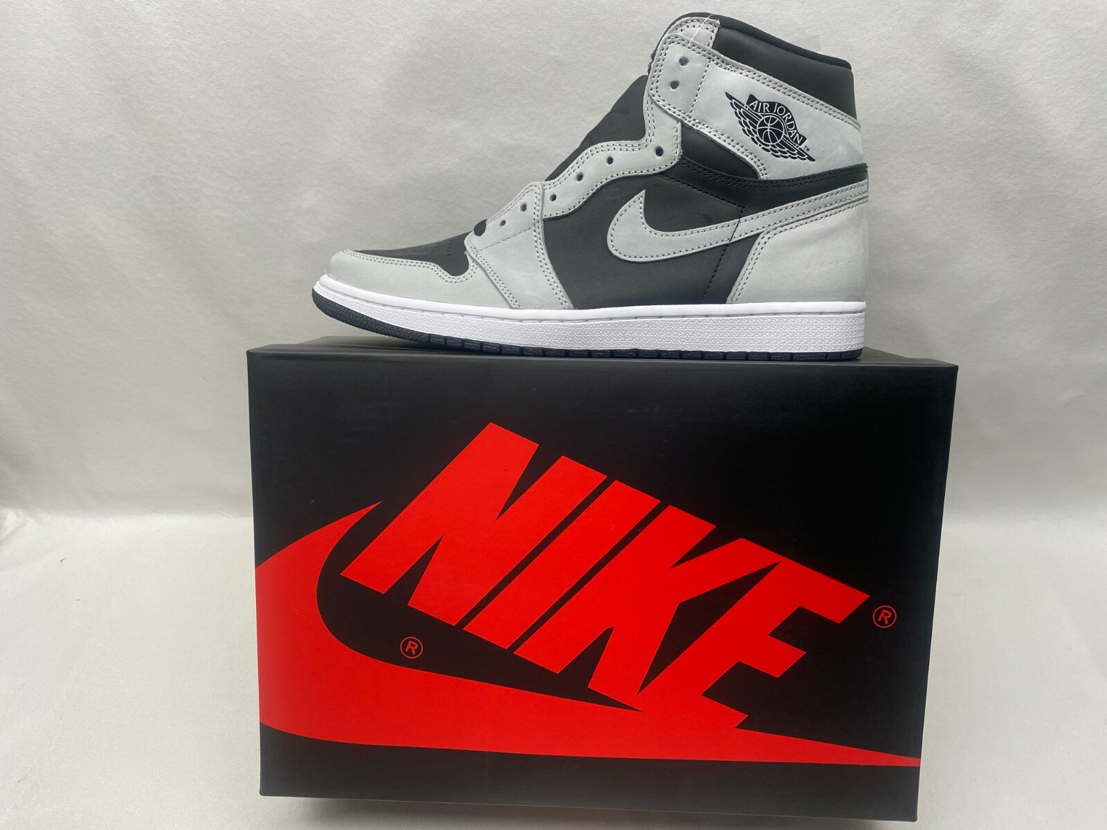 Nike Air Jordan 1 High OG SHADOW 2.0 555088-035 Lt Smoke Grey Size 11.5: купить с доставкой из США, цена 25 608 руб - (353511114171) Nike Air Jordan 1 High OG SHADOW 2.0 555088-035 Lt Smoke Grey Size 11.5: купить с доставкой из США, цена 25 608 руб - (353511114171)