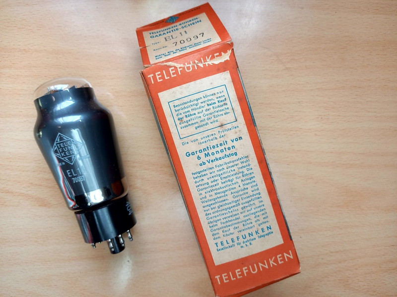 TelefunkenÂ El11 (Pentode) Tube Lampe Tsf Nos