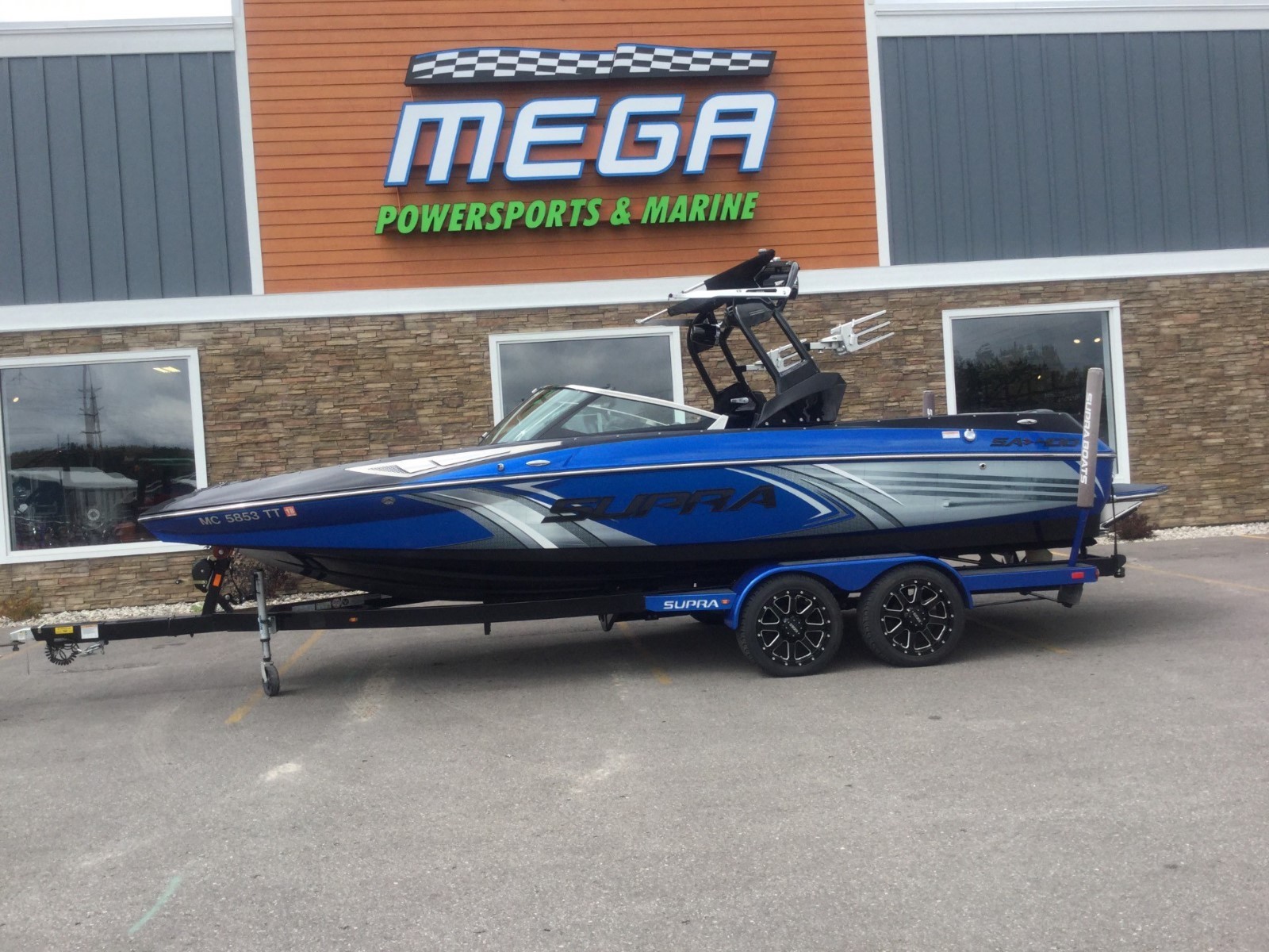 2015 SUPRA SA 400 - ONLY 135 HRS - HEAT - SURF SYSTEM - GREAT SOUND -