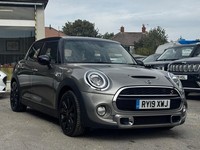 2019 MINI Hatch 2.0 Cooper S Exclusive Euro 6 (s/s) 5dr HATCHBACK Petrol Manual