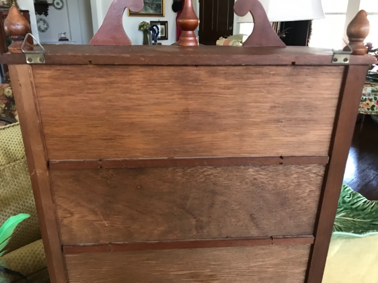 Vintage Table Top/Wall Hung Curio-Display Cabinet/3 Shelves/Wood w/Glass Door