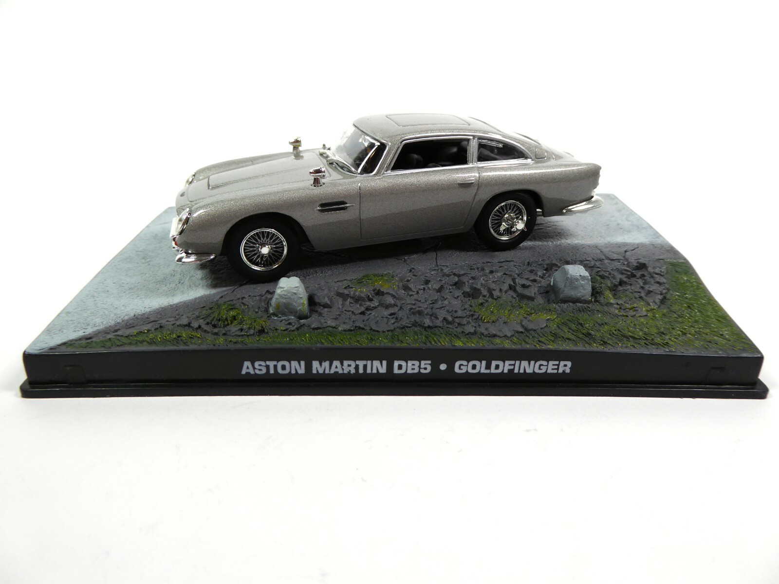 aston martin db5 diecast