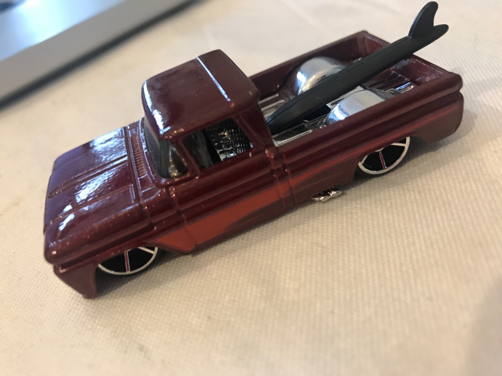 ミニカー 1960s HOT WHEELS Custom 62 Chevy Amazon.com: Hot Wheels Custom 62 Chevy Pickup Vehicle : Toys