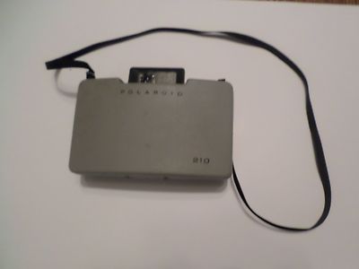 VINTAGE POLAROID AUTOMATIC 210 LAND CAMERA CAMER