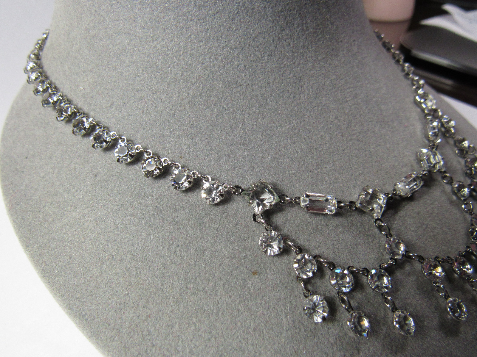 Vintage Art Deco Chaton Cut Crystal Glass Festoon Rhodium Necklace Earrings Set