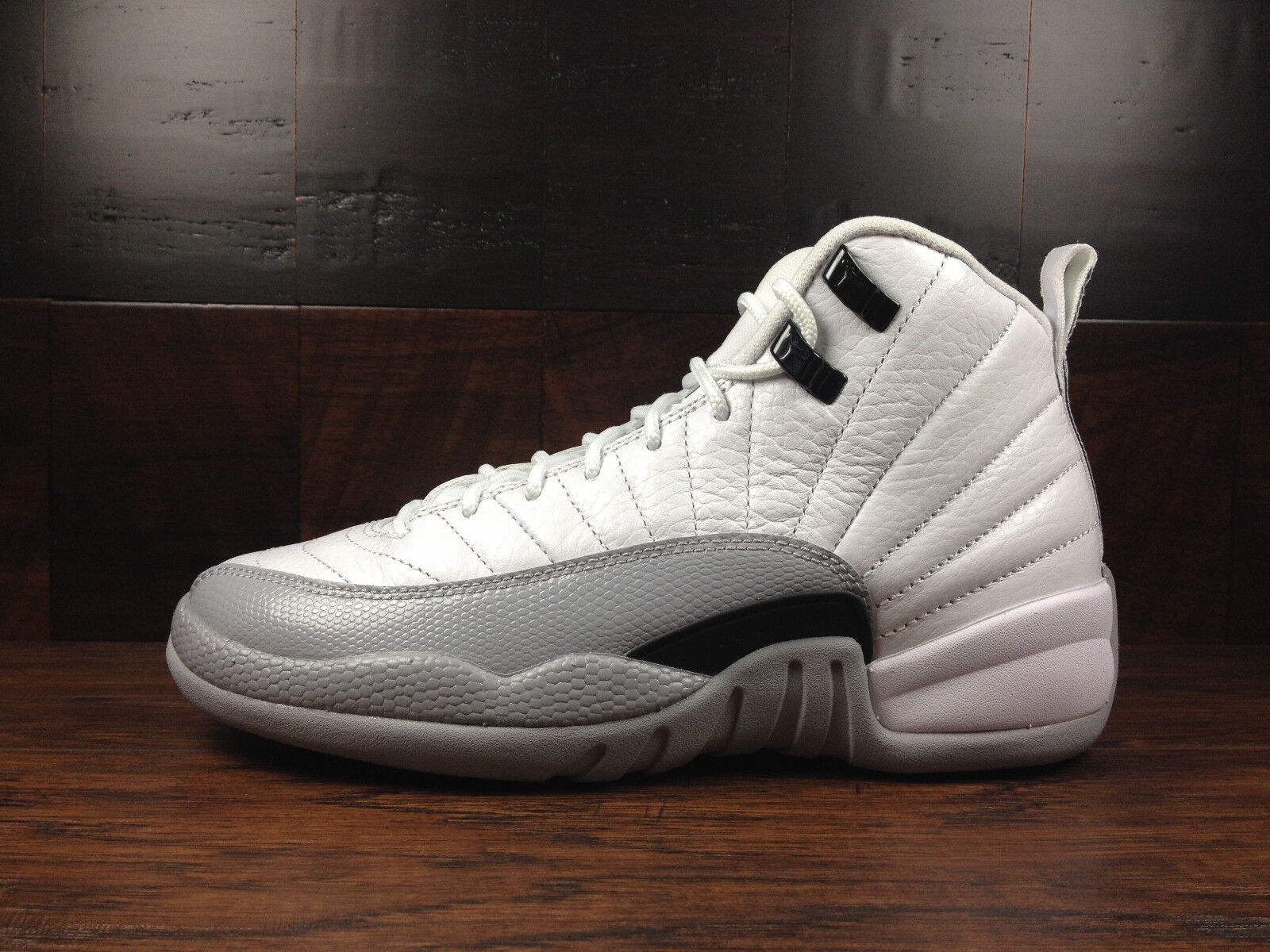 Air Jordan 12 Retro XII (White/Black/Wolf Grey) 510815-108 Air Jordan 12 Retro XII (White/Black/Wolf Grey) 510815-108