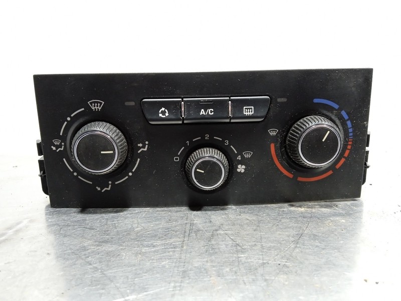 N108225d Commande De Climatisation / Chauffage / E1065950 / 1065294 Pour Peugeot